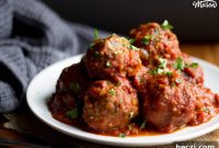Slow Cooker Italian-Style Meatballs with Savory Tomato Sauce