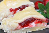 Cranberry Brie Crescent Ring — Holiday Appetizer Recipe