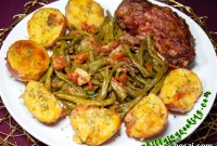 Southern-Style Green Beans with Bacon and Garlic (Homestyle Recipe)