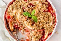 Strawberry Apple Crisp with Oatmeal Streusel Topping Recipe