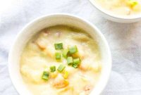 Creamy Cauliflower Soup with Garlic and Parmesan