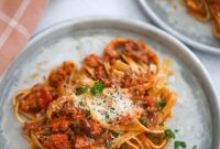 Creamy Fettuccine Bolognese Recipe with Rich Meat Sauce