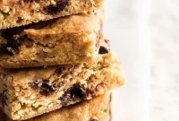 Soft, Chewy Chocolate Chip Blondies Recipe for Perfect Bites