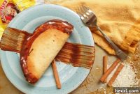 Horchata Abuelita Swirl Ice Cream Tacos for Ice & Taco Tuesday