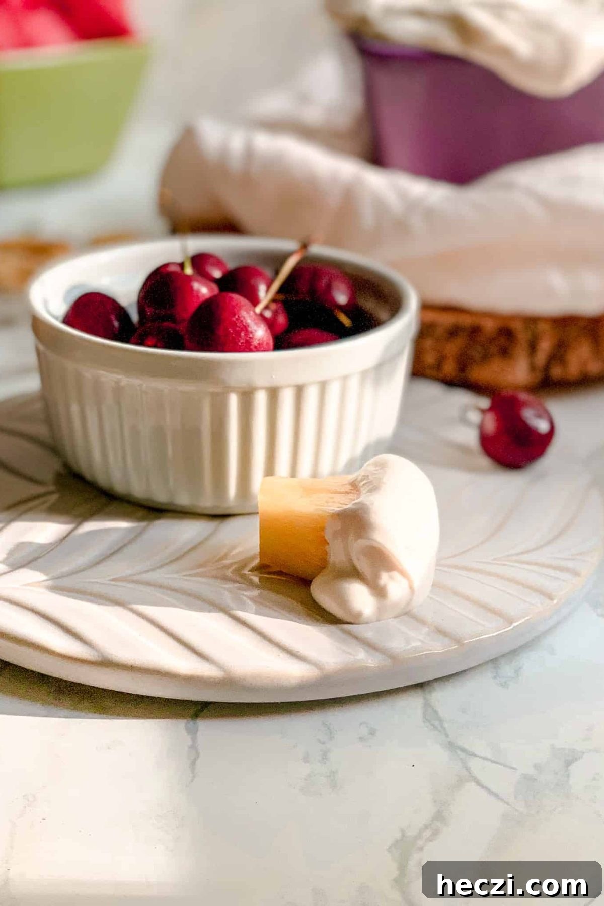 Simple Creamy Dip for Fruit