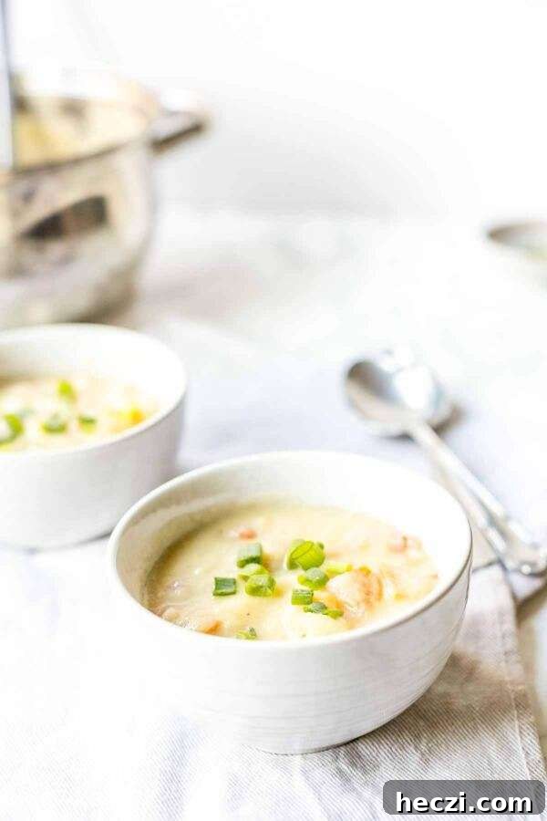Creamy Cauliflower Soup with Garlic and Parmesan 7 This creamy cauliflower soup is a super-fast and easy soup recipe that you have on the table in half an hour. You can make it vegetarian or even vegan. Serve for lunch as a starter or a full meal with some bread.