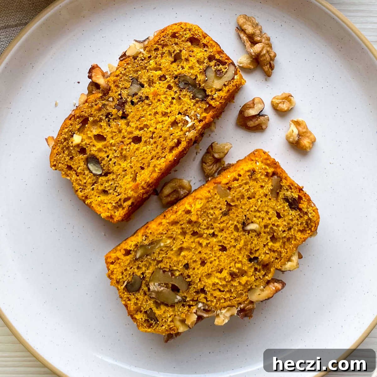2 slices pumpkin bread