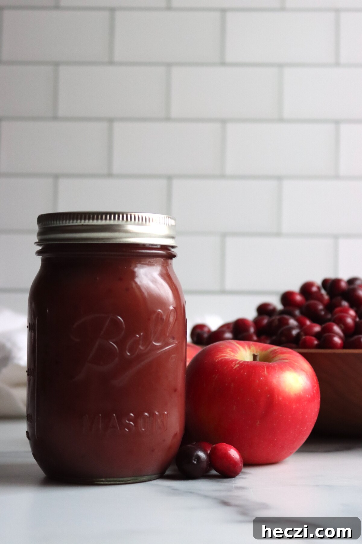 Cranberry Applesauce Recipe: Tangy Homemade Sauce in 20 Minutes 4 Cranberry Applesauce