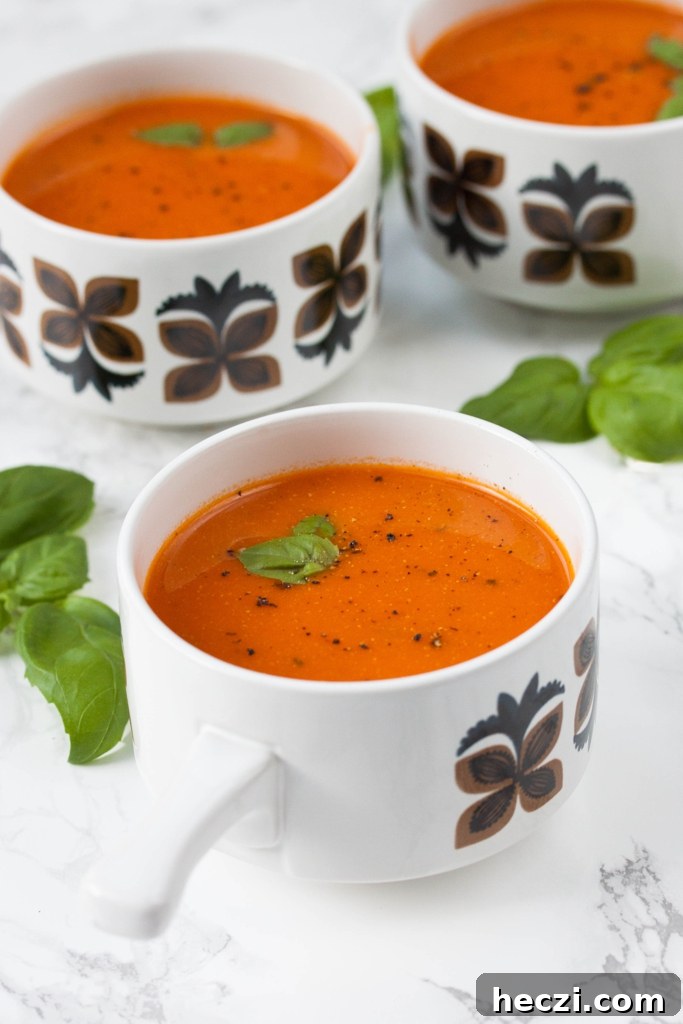 Rich Roasted Tomato Soup with Garlic