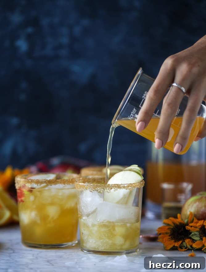 Maple Honeycrisp Margarita Recipe — Autumn Apple Cocktail 4 maple honeycrisp margarita I howsweeteats.com