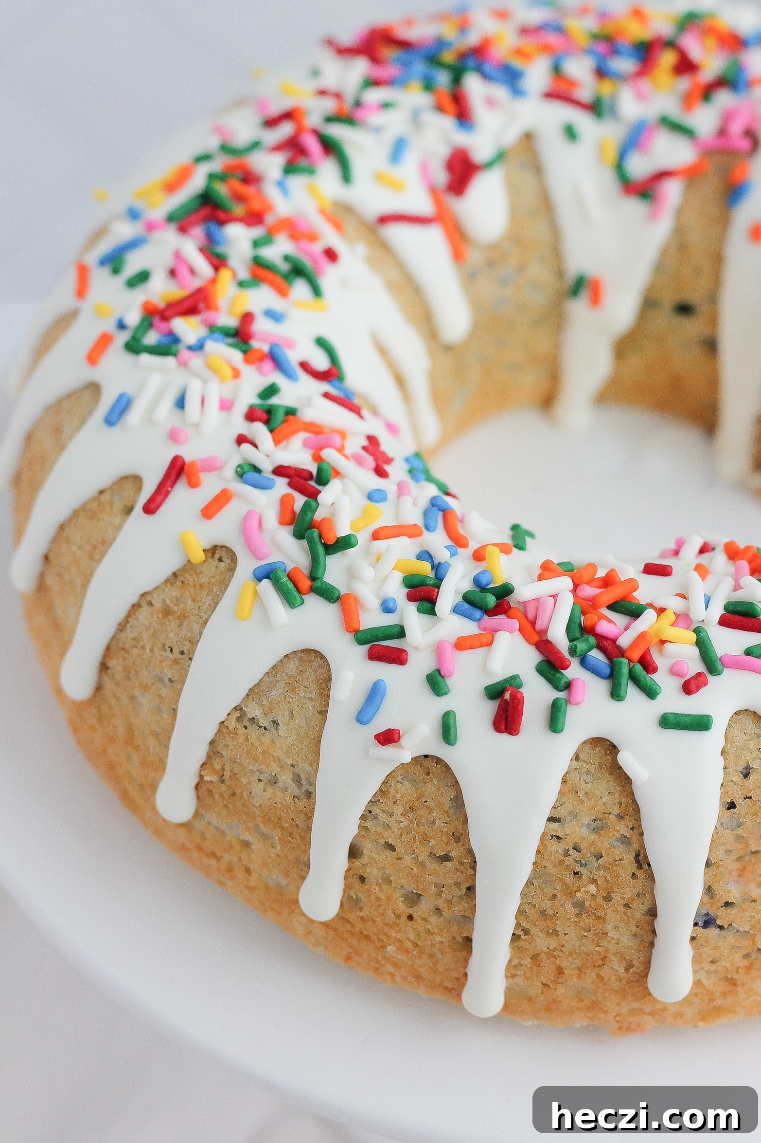 Bundt cake slice